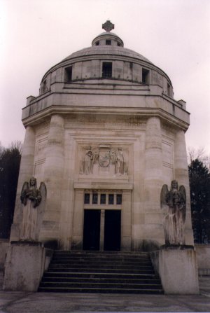 The Andrassy mausoleum (file)