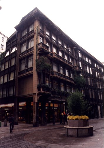 The Bonomi stores (file)